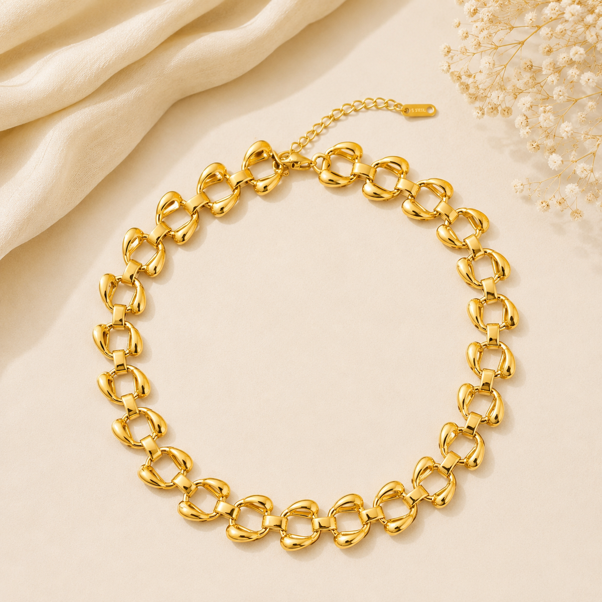 Valentina Link Necklace