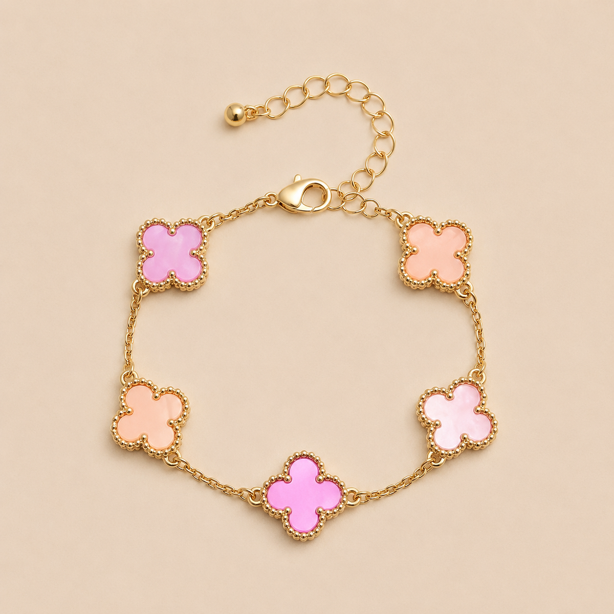 Peachy Ombre Clover Shell Charm Enamel Bracelet